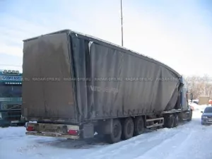 Ремонт аварийного шторного полуприцепа заказать - Радар спб Ремонт аварийного шторного полуприцепа заказать